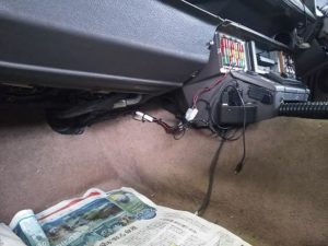 レンジローバーの車内の配線