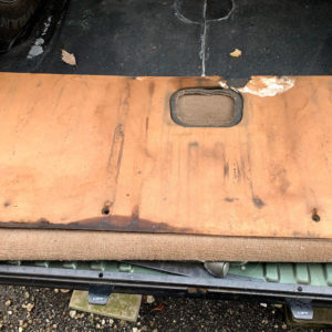 レンジローバー リアゲート腐食